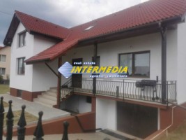 casa-noua-4-camere-de-inchiriat-in-cetate-alba-iulia-cu-garaj-22