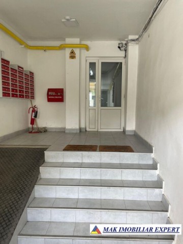 ocupat-martie-2026-apartament-3-camere-confort-1-et-78-central-campulung-muscel-arges-15