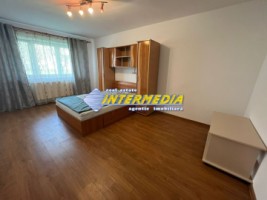 garsoniera-decomandata-de-vanzare-in-cetate-mobilata-si-utilata-alba-iulia