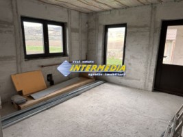 casa-noua-cu-4-camere-semifinisata-in-sard-105-mp-cu-teren-de-500-6
