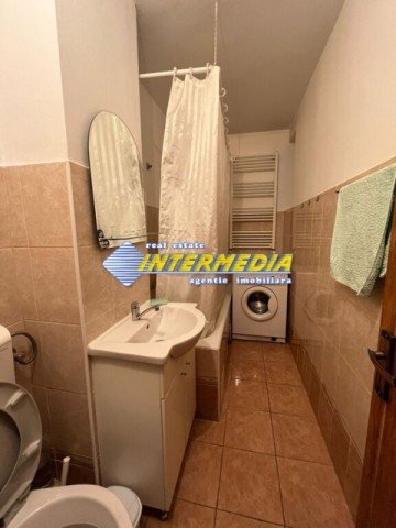inchiriere-apartament-2-camere-50-mp-bucatarie-mare-alba-iulia-zona-cetate-closca-7