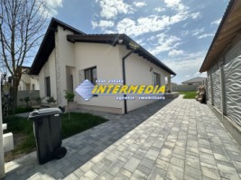vanzare-casa-noua-2025-pe-parter-cu-424-mp-teren-racordata-la-toate-utilitatile-orizont-complet-finisata-mobila-bucatarie-si-electrocasnice-1