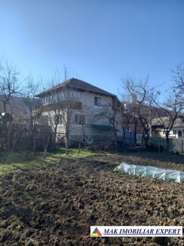 vila-4-camere-cu-teren-de-1800-mp-in-godeni-capul-piscului-arges-6