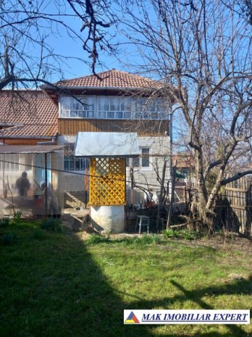 vila-4-camere-cu-teren-de-1800-mp-in-godeni-capul-piscului-arges-1