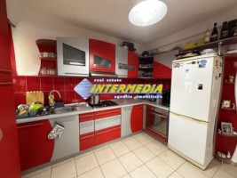 apartament-4-camere-de-vanzare-centru-bloc-nou-balcon-mare-boxa-loc-parcare-garaj-optional-1