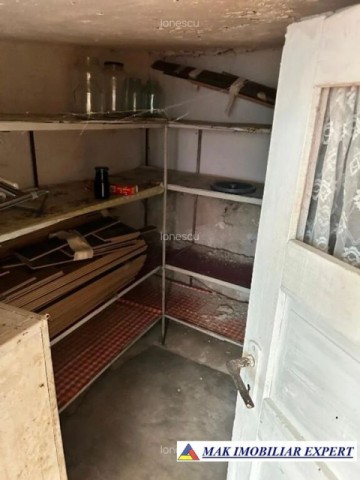 vand-casa-4-camere-teren-600-mp-leresti-arges-10