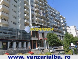 vanzare-apartament-3-camere-2-bai-cetate-m-uri-cu-balcon-si-vedere-panoramica-2