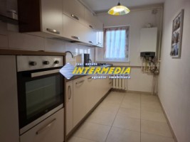 apartament-2-camere-inchiriere-balcon-16-m-cetate-m-uri-vedere-parc-cetate-catedrala-mobilat-si-utilat-complet-3