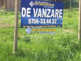 teren-intravilan-500-mp-cu-puz-in-oarda-de-sus-de-vanzare