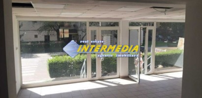 inchiriere-spatiu-comercial-105-mp-la-bulevard-cu-vad-si-parcare-1