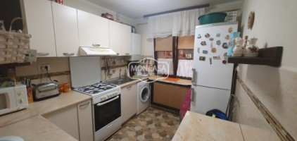 spatiu-comercial-cu-afacere-la-cheie-si-spatiu-de-locuit-in-catamarasti-deal-10