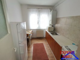 inchiriez-apartament-2-camere-zona-centrala-2