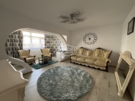 spatiu-comercial-zona-unirii-transformat-din-apartament-3-camere