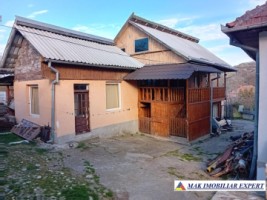 2-corpuri-4-camere-teren-2000-mp-campulung-muscel-arges-1