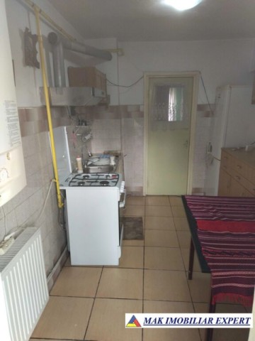 ocupat-iulie-2026-inchiriez-apartament-cu-3-camere-confort-1-et-4-grui-campulung-muscel-arges-2