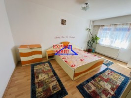 inchiriez-apartament-2-camere-decomandatrenovatzona-valea-aurie