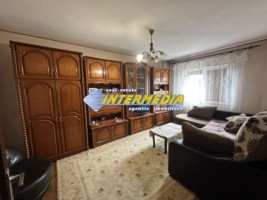 apartament-3-camere-decomandate-2-bai-2-balcoane-pivnita-priveliste-deosebita-bloc-foste-proprietati