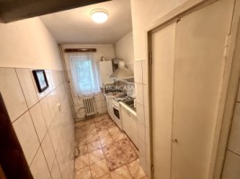 apartament-3-camere-zona-unirii-etaj-1-vizionare-online-2