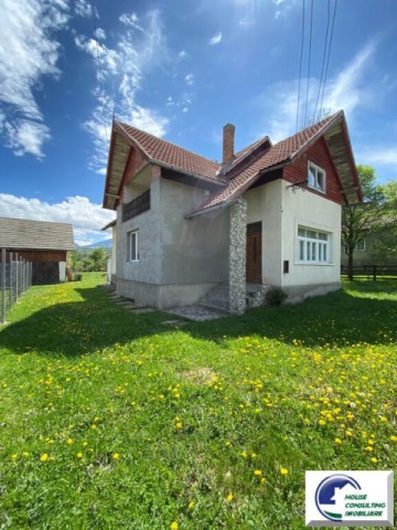 bran-predelut-casa-cu-patru-camere-si-teren-1915-mp