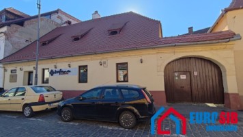 restaurant-cu-terasa-in-sibiu-zona-centru-istoric-1