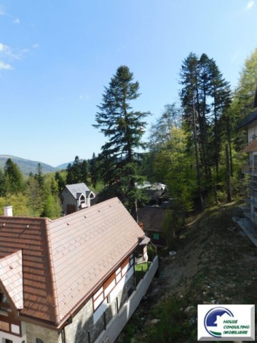 apartament-tip-penhouse-situat-in-sinaia-furnica-2