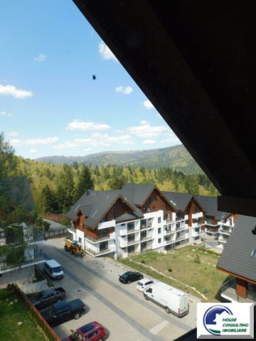 apartament-tip-penhouse-situat-in-sinaia-furnica