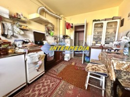 ocazie-apartament-3-camere-modificat-in-4-cu-2-bai-balcon-mare-decomandat-cetate-stadion-etaj-intermediar-1