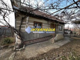 1242-mp-teren-intravilan-imprejmuit-la-asfalt-cu-toate-utilitatile-si-bransamente-si-constructie-cu-anexa-veche-8