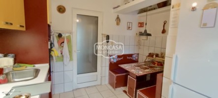 apartament-3-camere-zona-lic-meminescu-etaj-4-cu-sarpanta-2