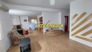 apartament-cu-3-camere-de-inchiriat-la-casa-zona-cetate-1