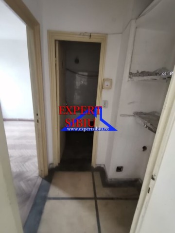 inchiriez-apartament-3-camerenemobilat-si-neutilatzona-terezian-8