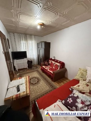 vand-apartament-2-camere-confort-2-et-1-campulung-muscel-arges-1