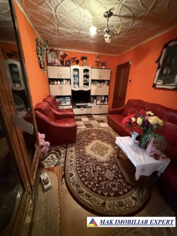 vand-apartament-2-camere-confort-2-et-1-campulung-muscel-arges-2