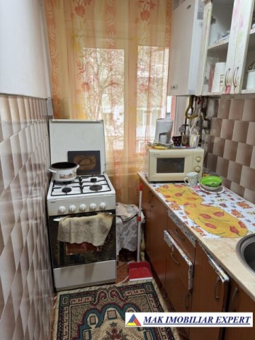 vand-apartament-2-camere-confort-2-et-1-campulung-muscel-arges-5