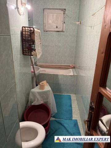 vand-apartament-2-camere-confort-2-et-1-campulung-muscel-arges-7