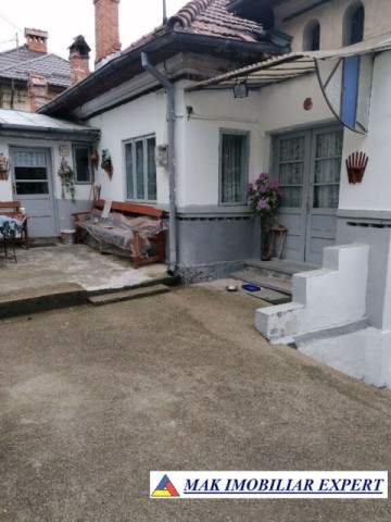vila-6-camere-teren-580-mp-centru-campulung-muscel-arges-2