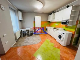 inchiriez-apartament-2-camera-la-casarecent-renovta-zona-centrala