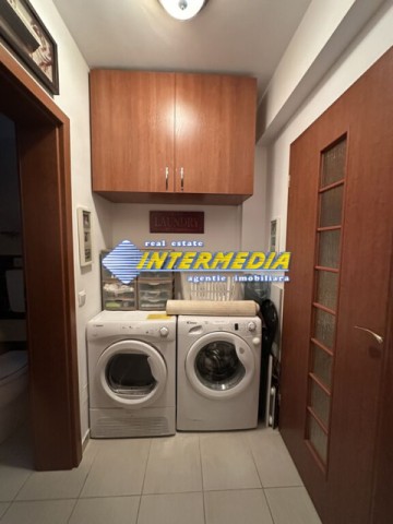 de-inchiriat-apartament-2-camere-mare-bloc-2012-dresing-camara-centru-ultracentral-20