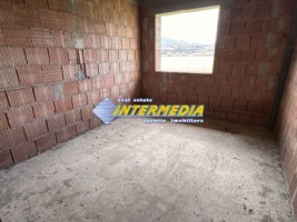 casa-noua-4-camere-105-mp-la-rosu-in-sard-5