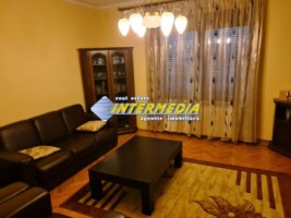 inchiriere-casa-individuala-5-camere-renovata-izolata-finisata-mobilata-complet-sebes-central-11