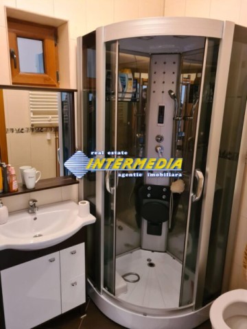 inchiriere-casa-individuala-5-camere-renovata-izolata-finisata-mobilata-complet-sebes-central-13