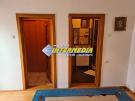 inchiriere-casa-individuala-5-camere-renovata-izolata-finisata-mobilata-complet-sebes-central-19
