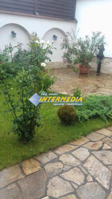 inchiriere-casa-individuala-5-camere-renovata-izolata-finisata-mobilata-complet-sebes-central-29