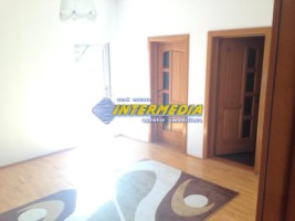inchiriere-casa-individuala-5-camere-renovata-izolata-finisata-mobilata-complet-sebes-central-33