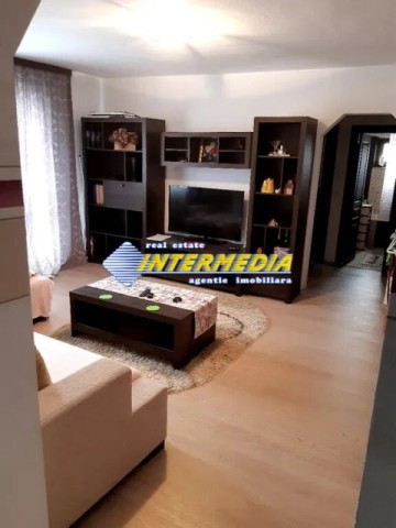 apartament-3-camere-finisat-de-vanzare-in-cetate-etaj-3-2