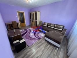 inchiriez-apartament-2-camere-decomandat-renovat-zona-strand