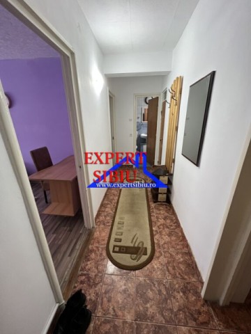 inchiriez-apartament-2-camere-decomandat-renovat-zona-strand-4