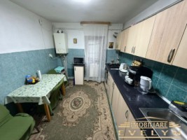 apartament-3-camere-decomandat-de-vanzare-str-dreptatii-la-1-minut-de-mall-4