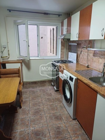 apartament-3-camere-bloc-caramida-bulevard-etaj-4-cu-sarpanta-4