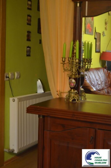 casa-de-vacanta-situata-in-bustenigolful-regal-1